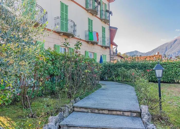 Rose By Wonderful Italy